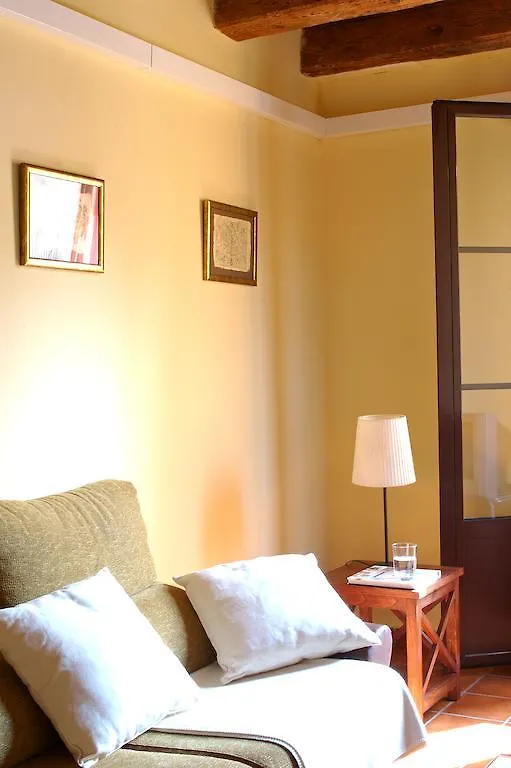 Ainb Las Ramblas-Guardia Apartments Barcelona